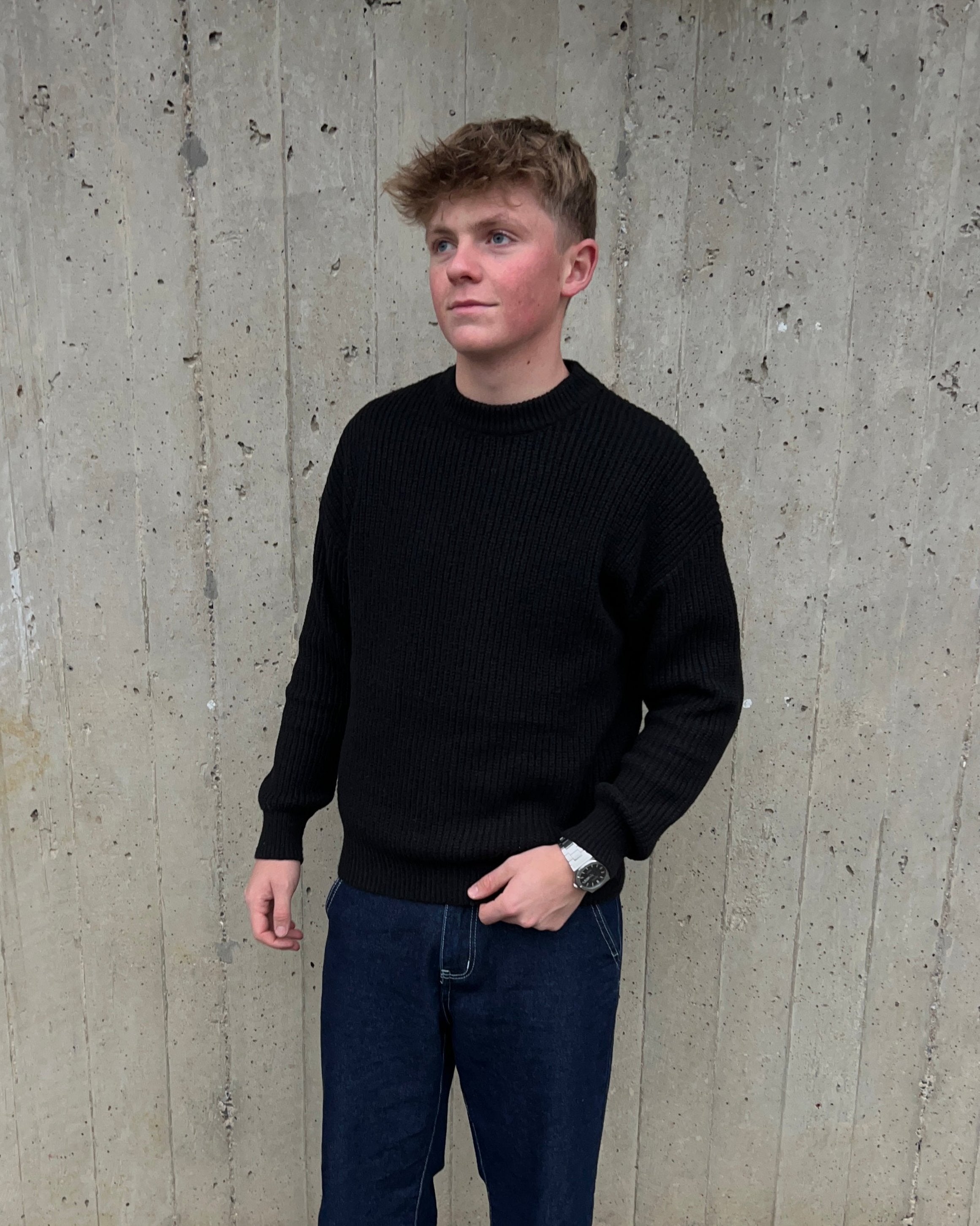 CREWNECK STRIK - SORT