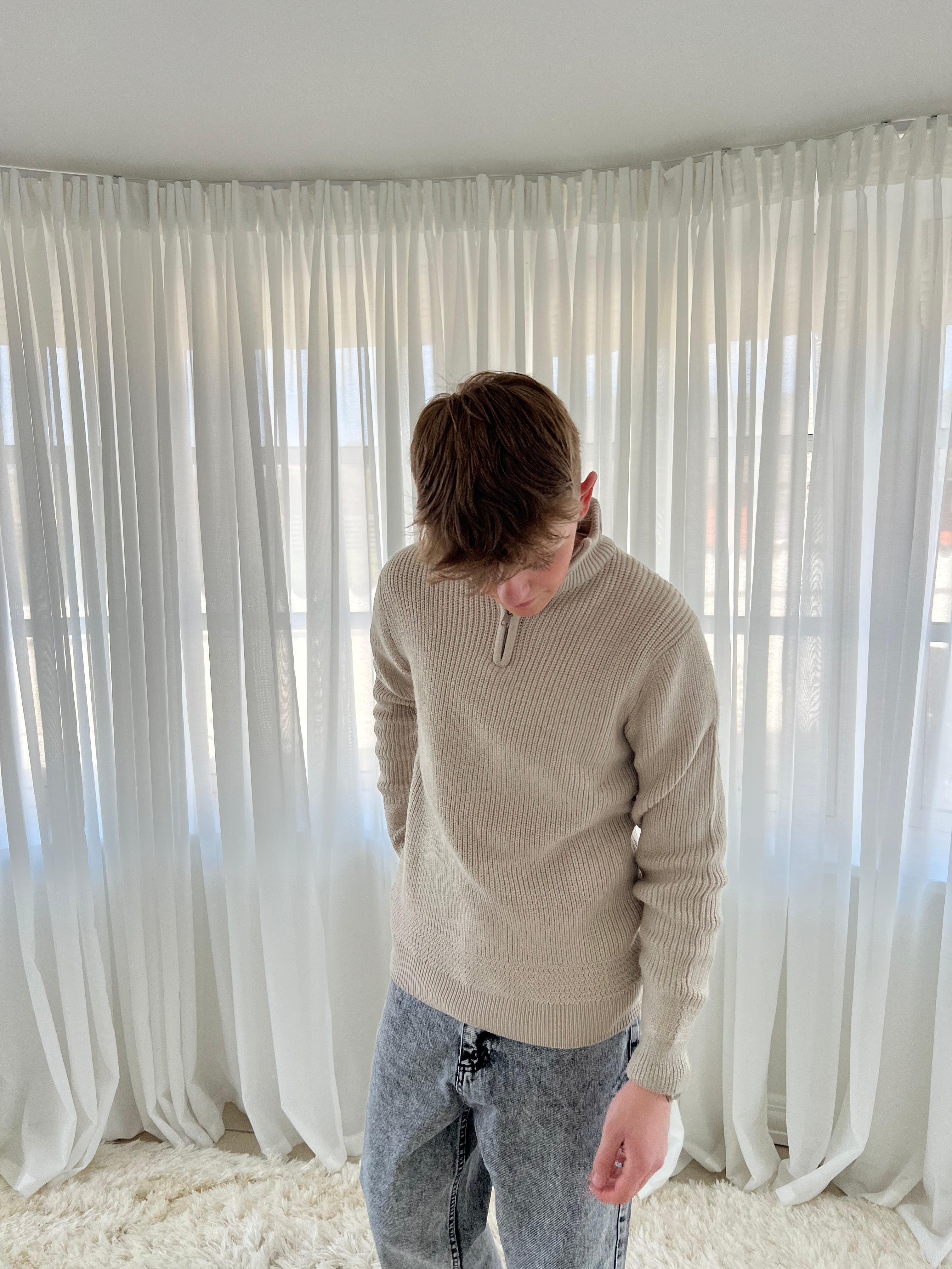 RELAXED HALF ZIP - BEIGE