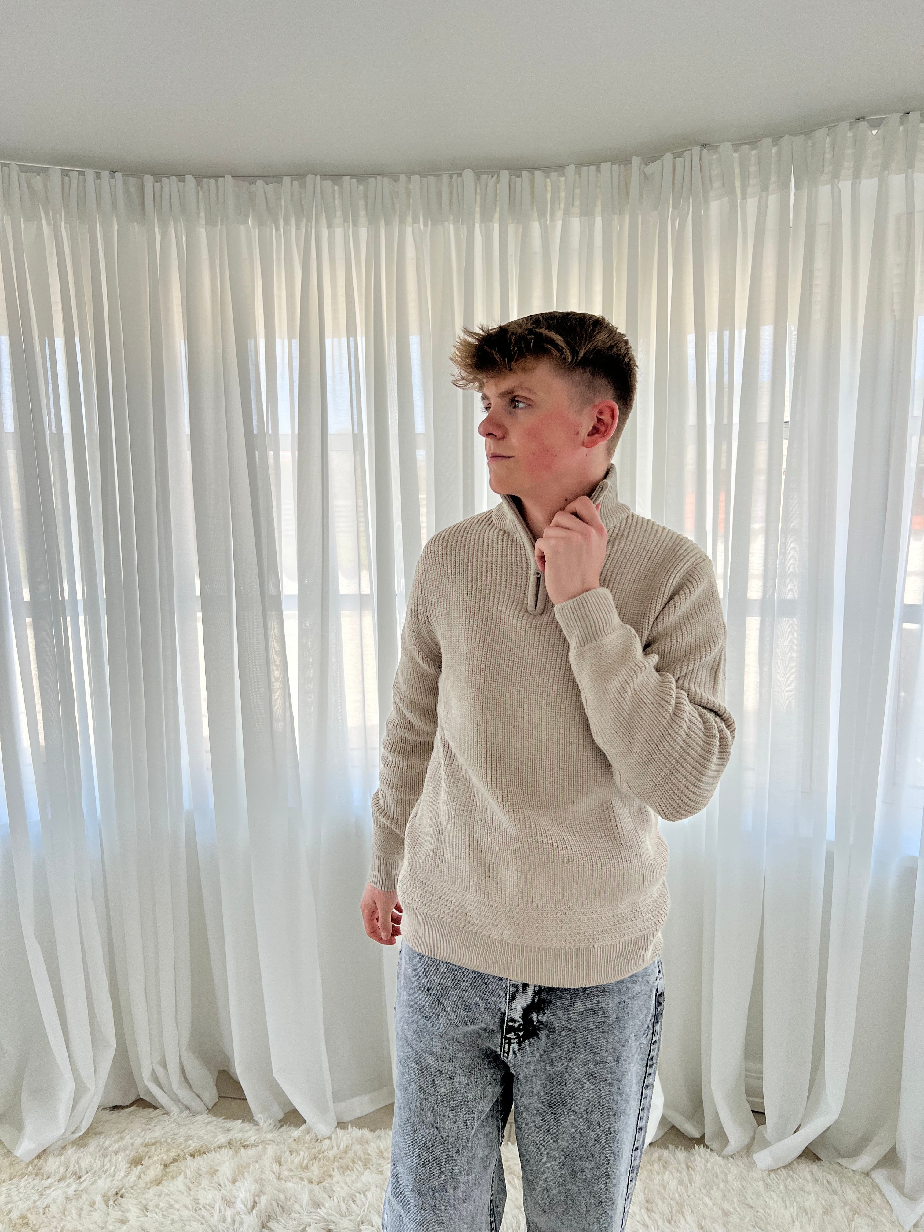 RELAXED HALF ZIP - BEIGE