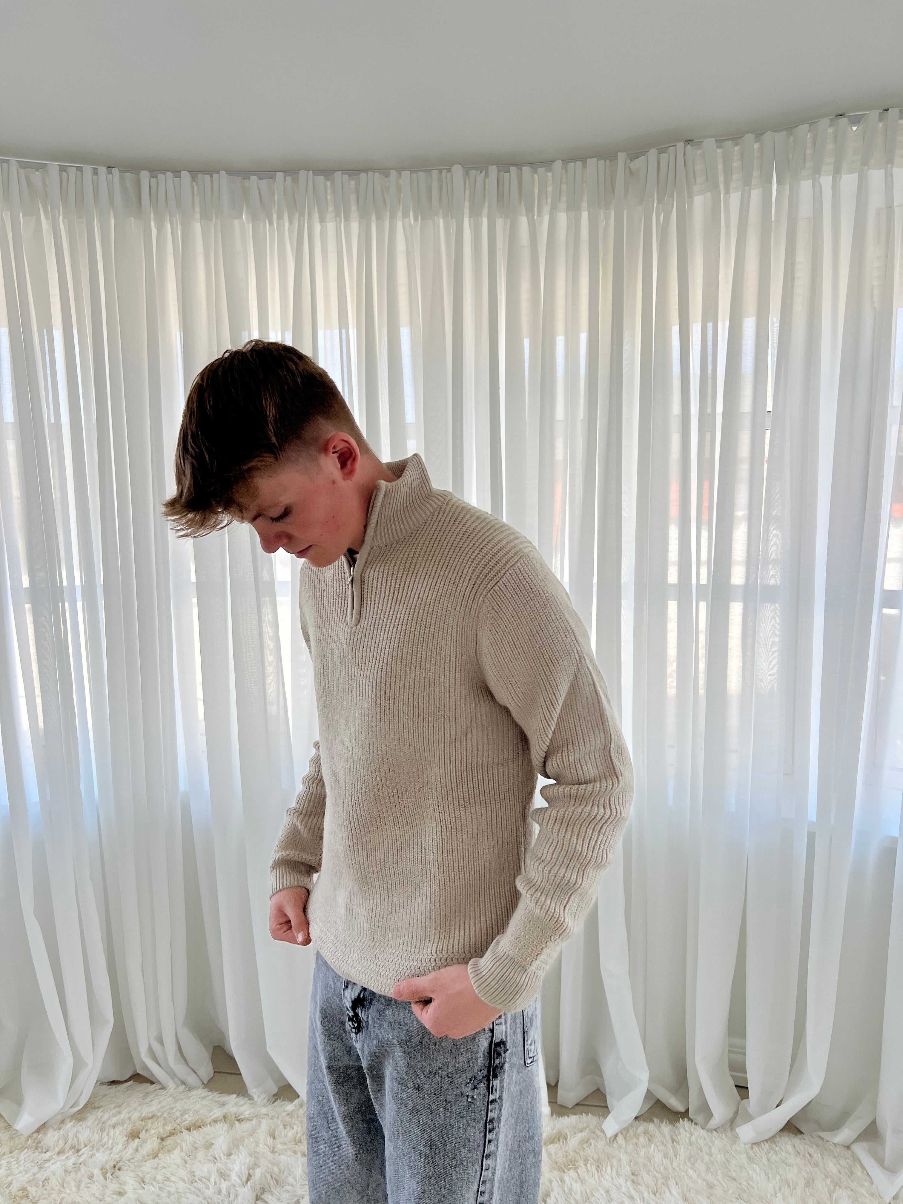 RELAXED HALF ZIP - BEIGE