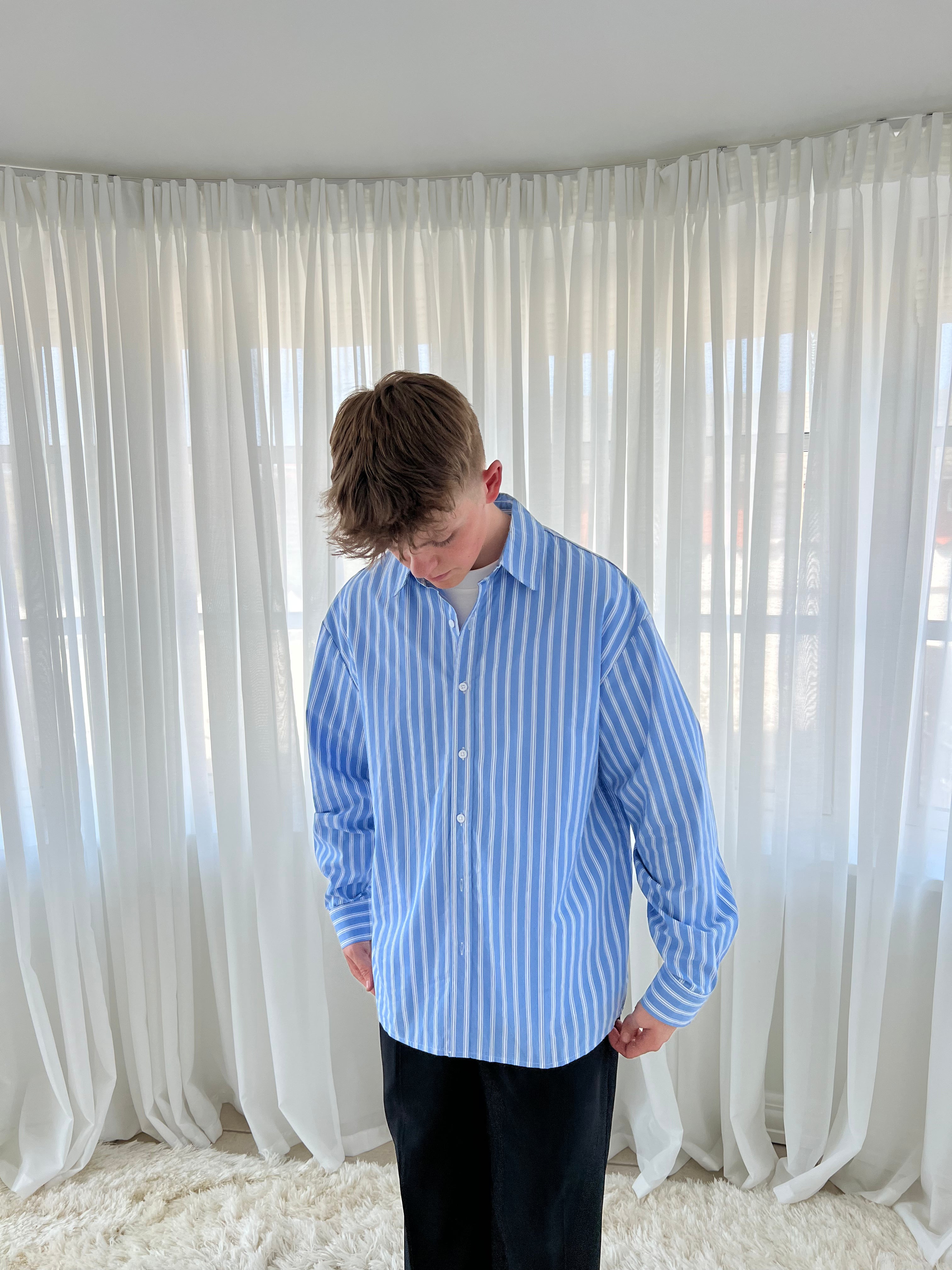 WIDE SHIRT - LYSEBLÅ