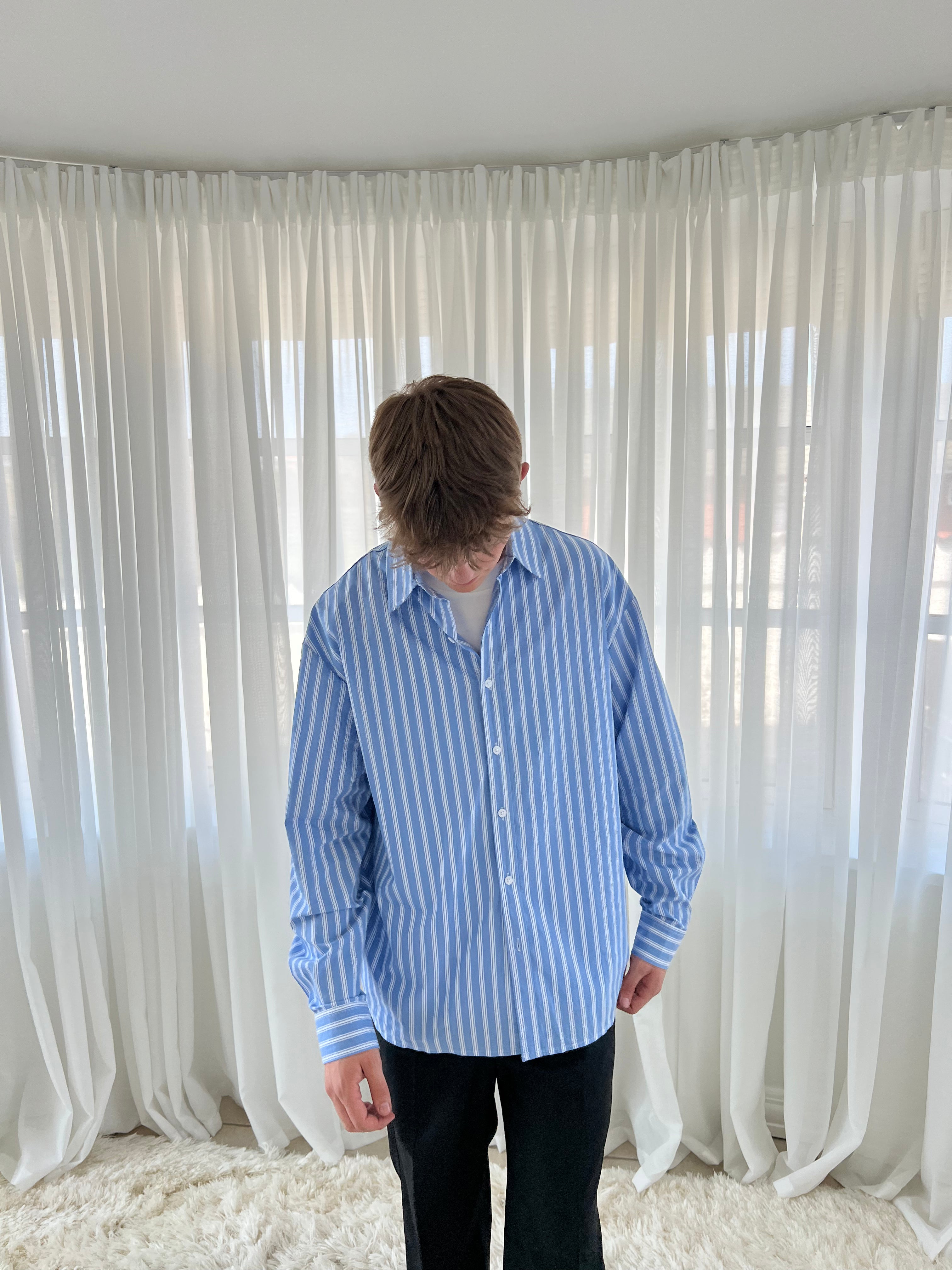 WIDE SHIRT - LYSEBLÅ