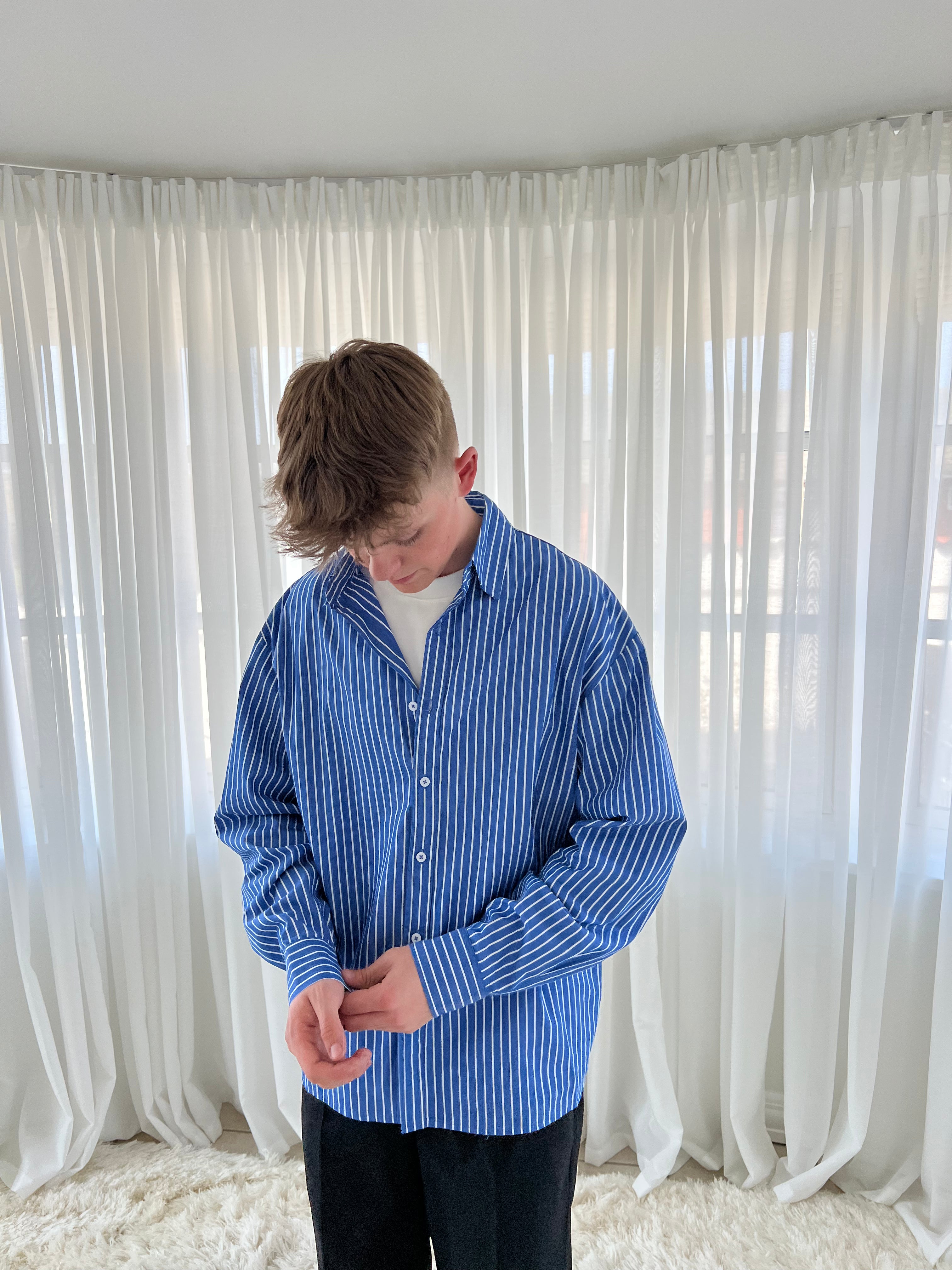 WIDE SHIRT - MØRKBLÅ