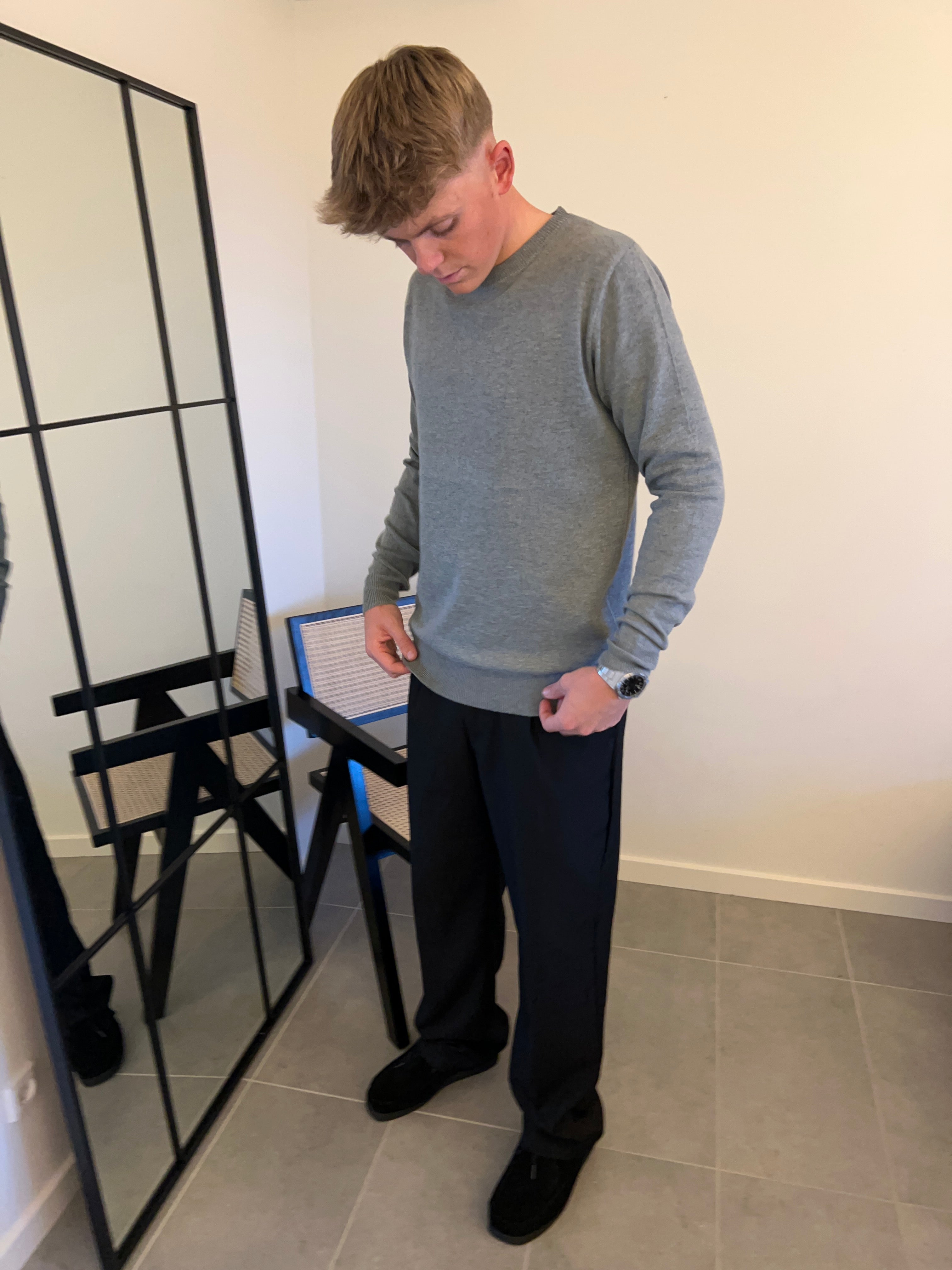 PURE SWEATER