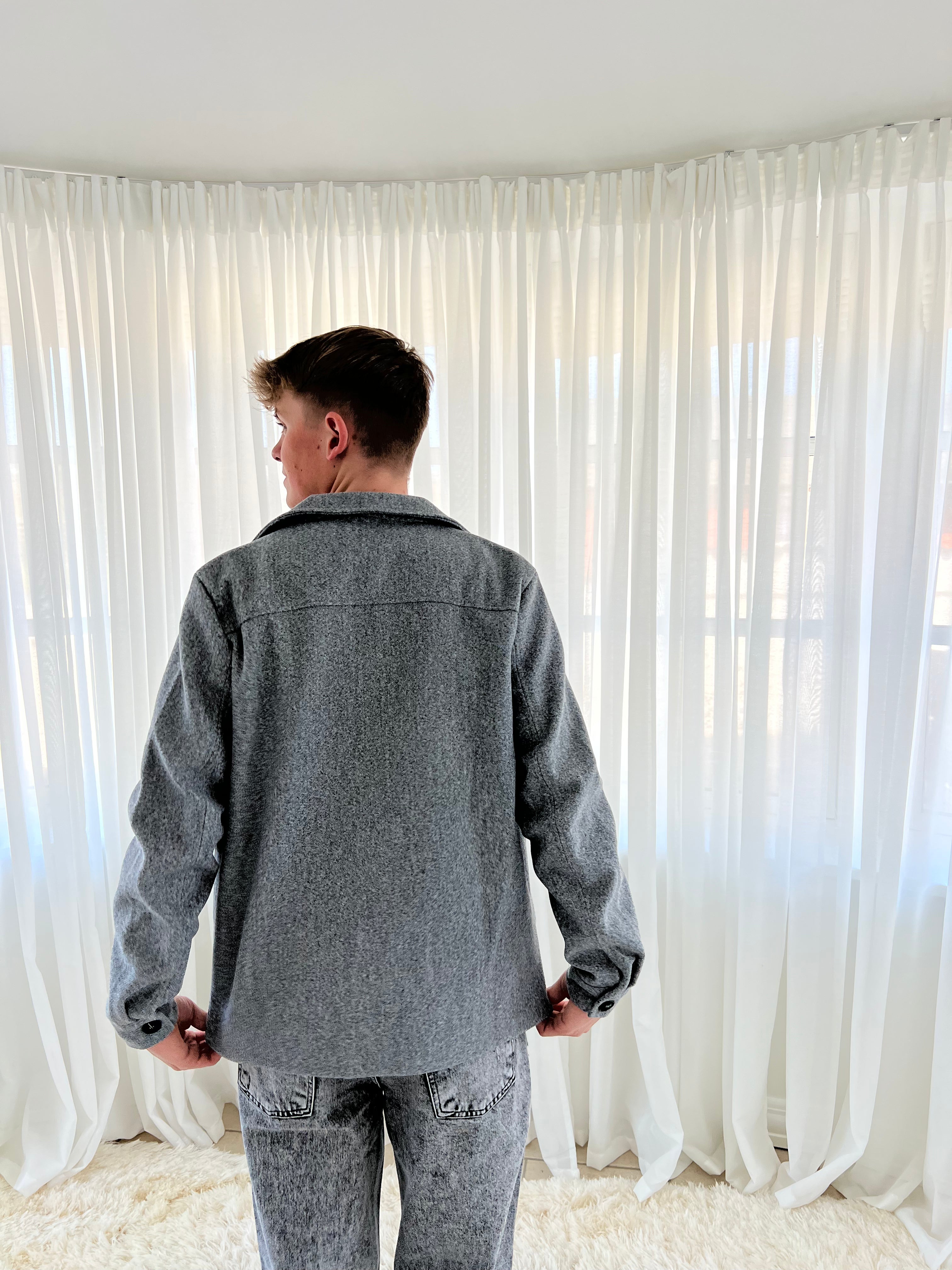 SHORT COAT