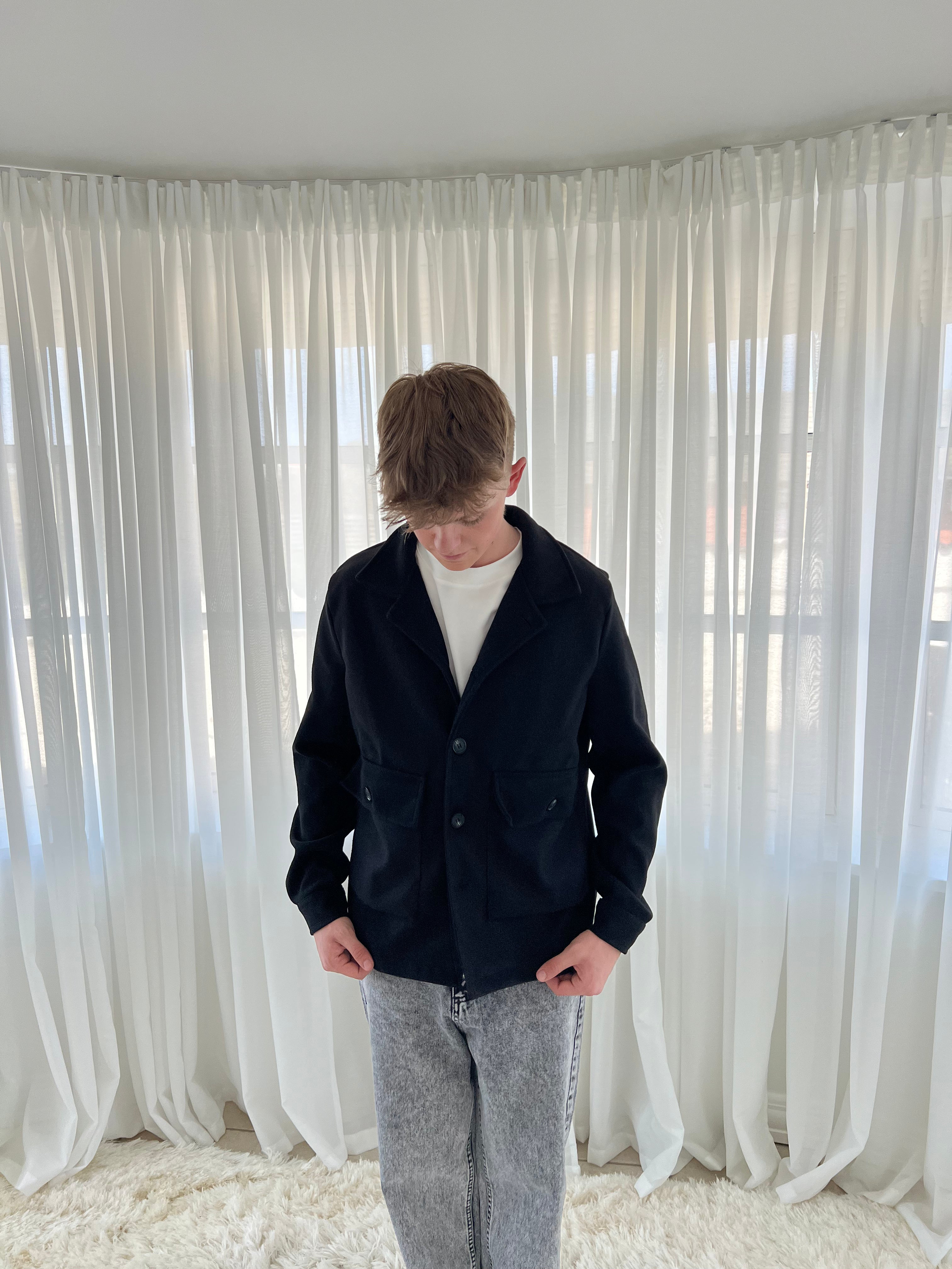 SHORT COAT