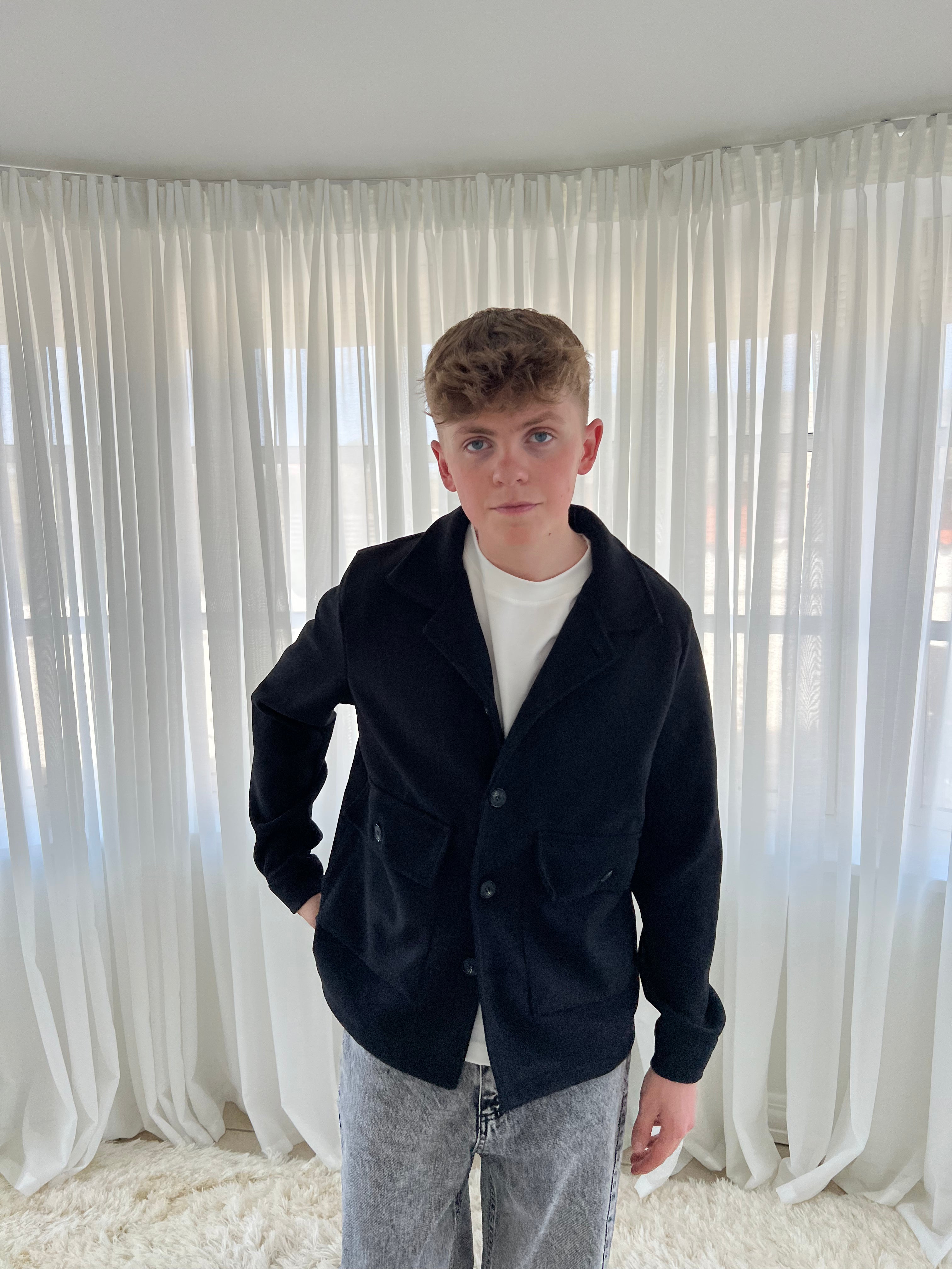 SHORT COAT