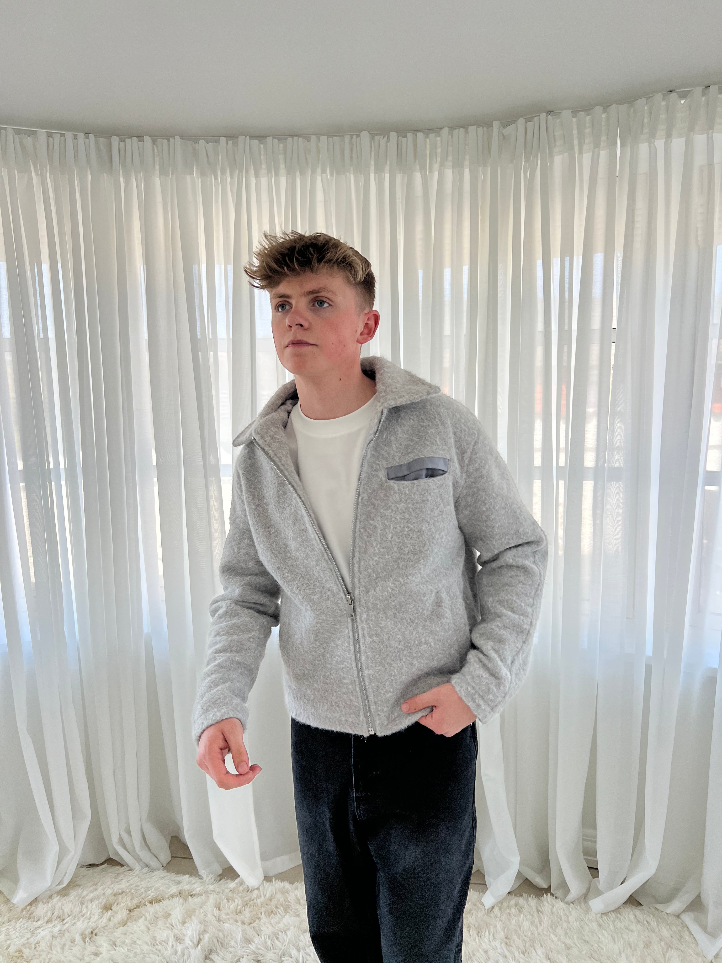 SEASON JACKET