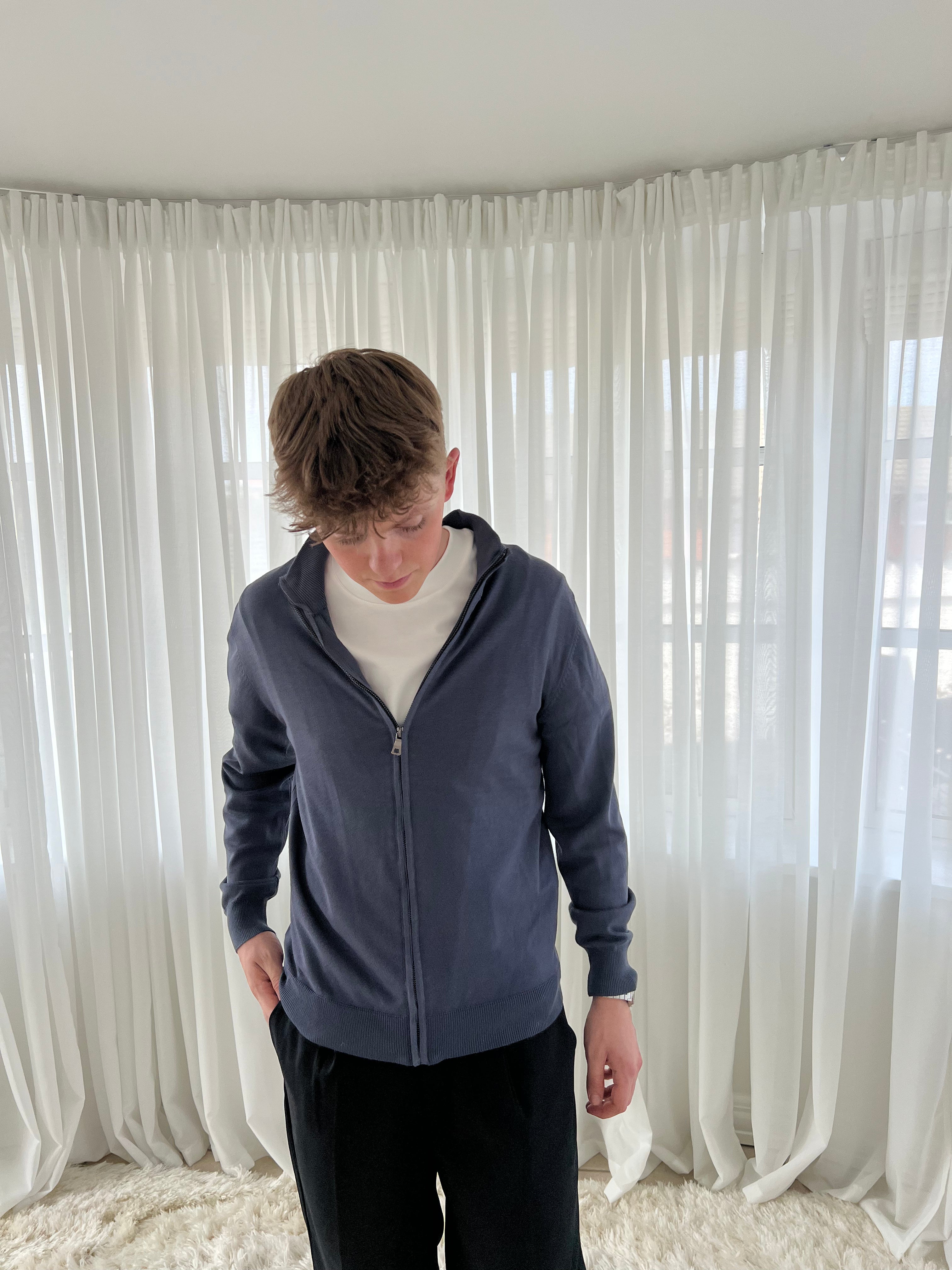 FULL-ZIP - MØRKEGRÅ