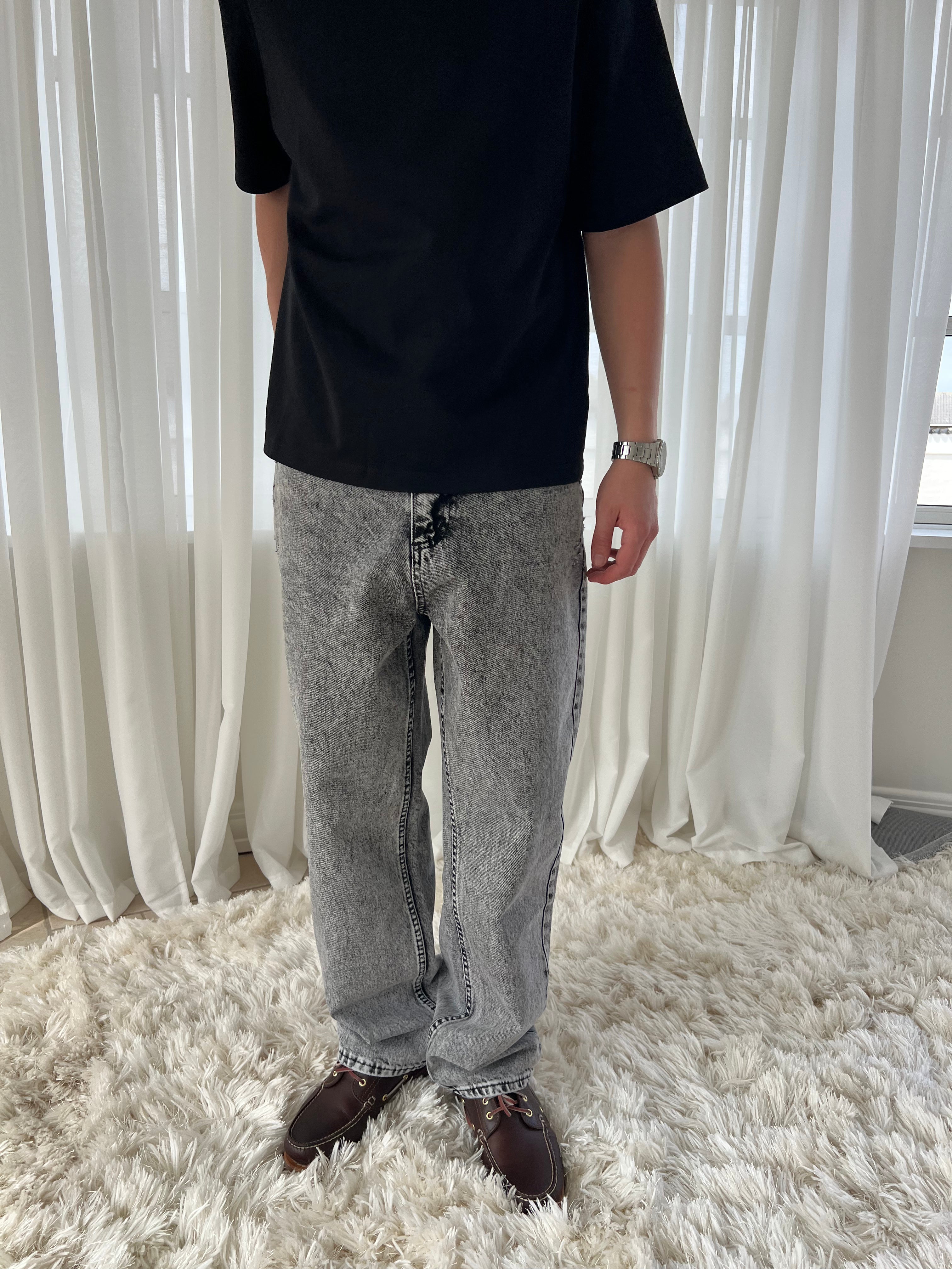 STONE WASHED DENIM - GRÅ