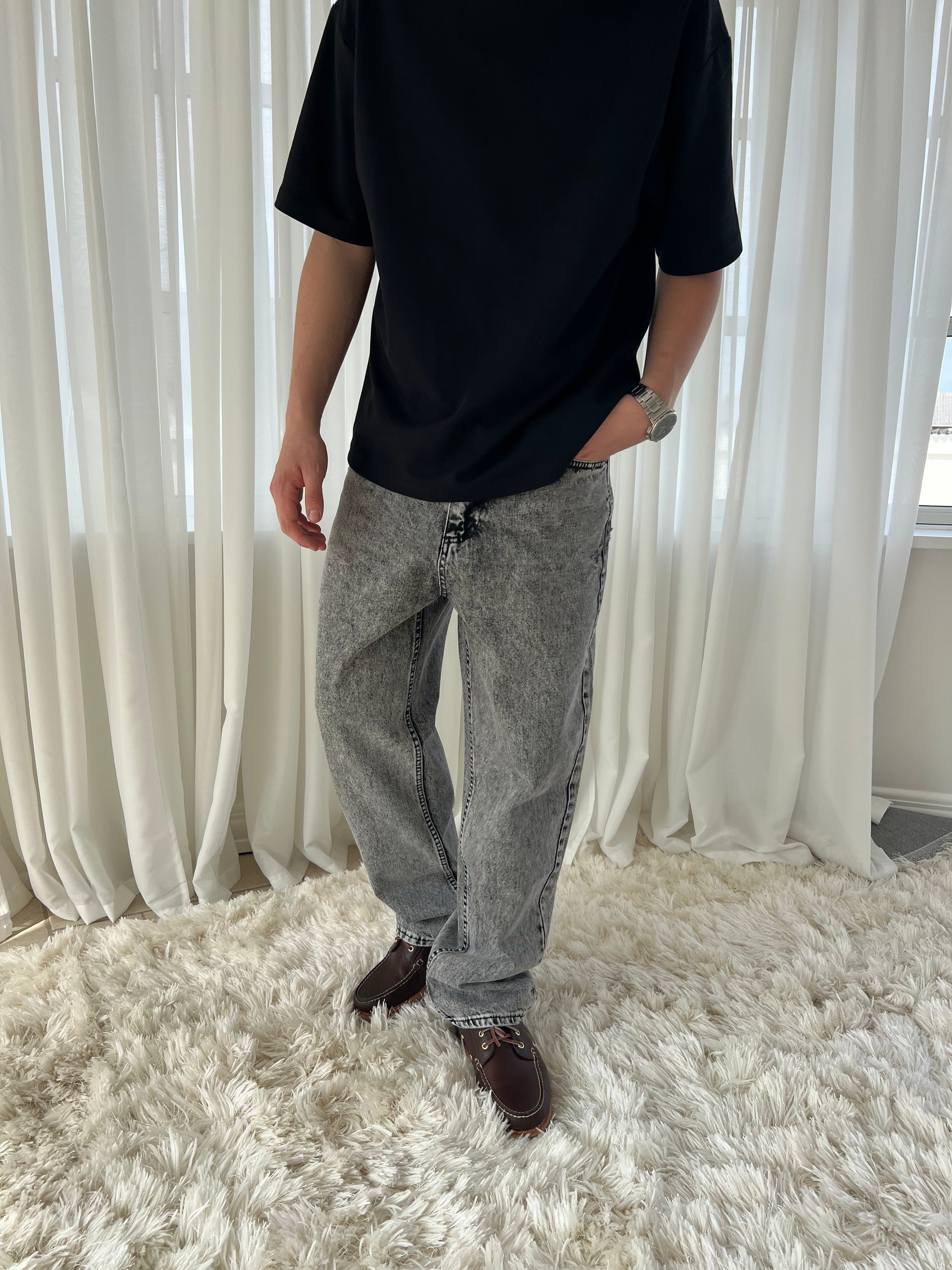 STONE WASHED DENIM - GRÅ