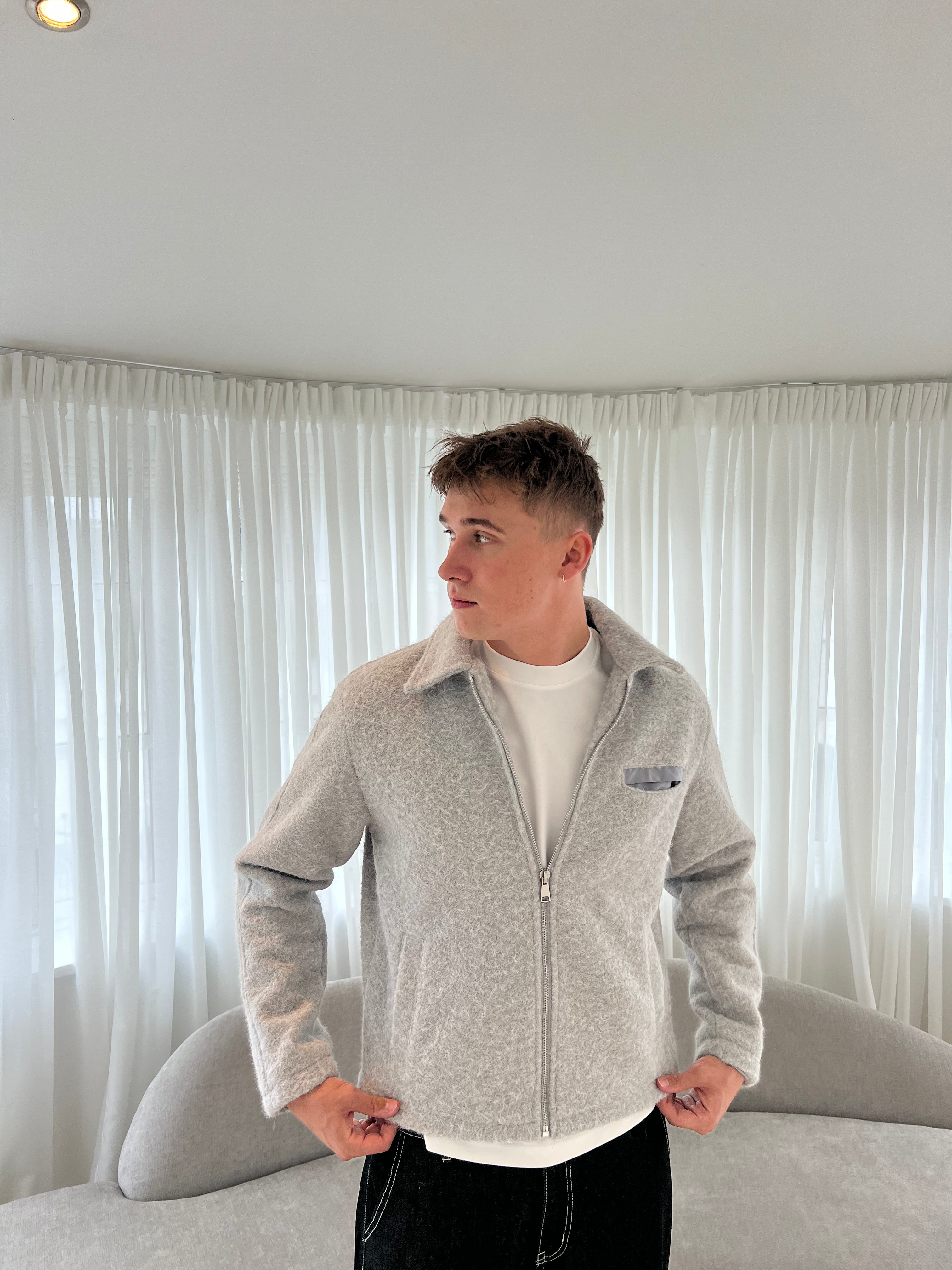 SEASON JACKET